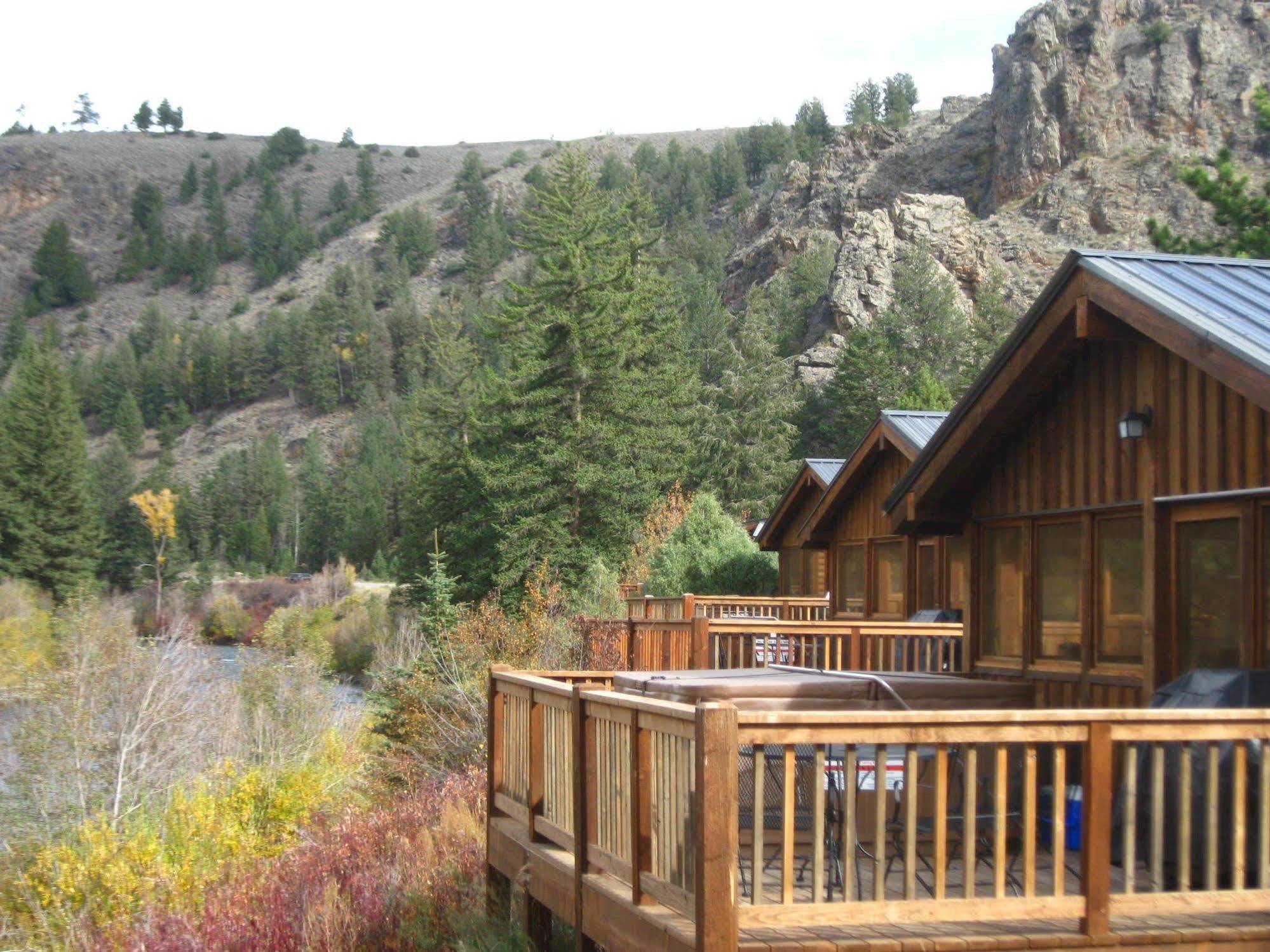 Three Rivers Resort Almont Dış mekan fotoğraf